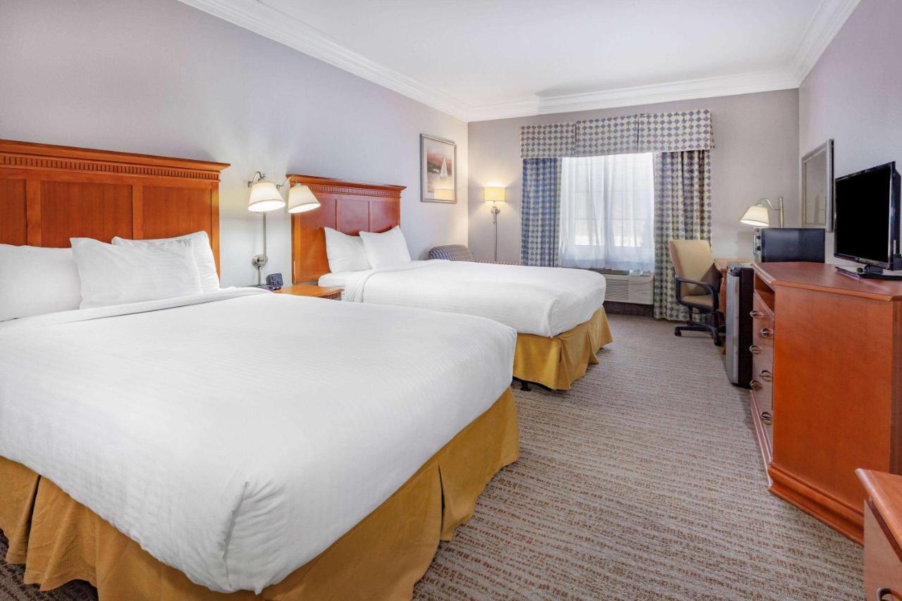 Days Inn By Wyndham Alta Vista Altavista Extérieur photo